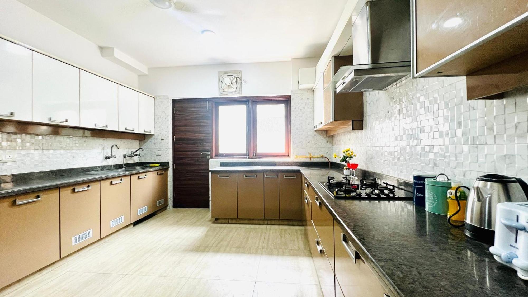 Olive Serviced Apartments - New Friends Colony Нью-Дели Экстерьер фото